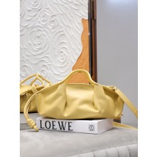 로에베 스몰 샤이니 레더 파세오 핸드백 001-223607