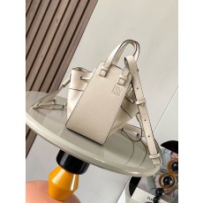 미니 소프트 그레인 레더 해먹 드로스트링 백 001-223609