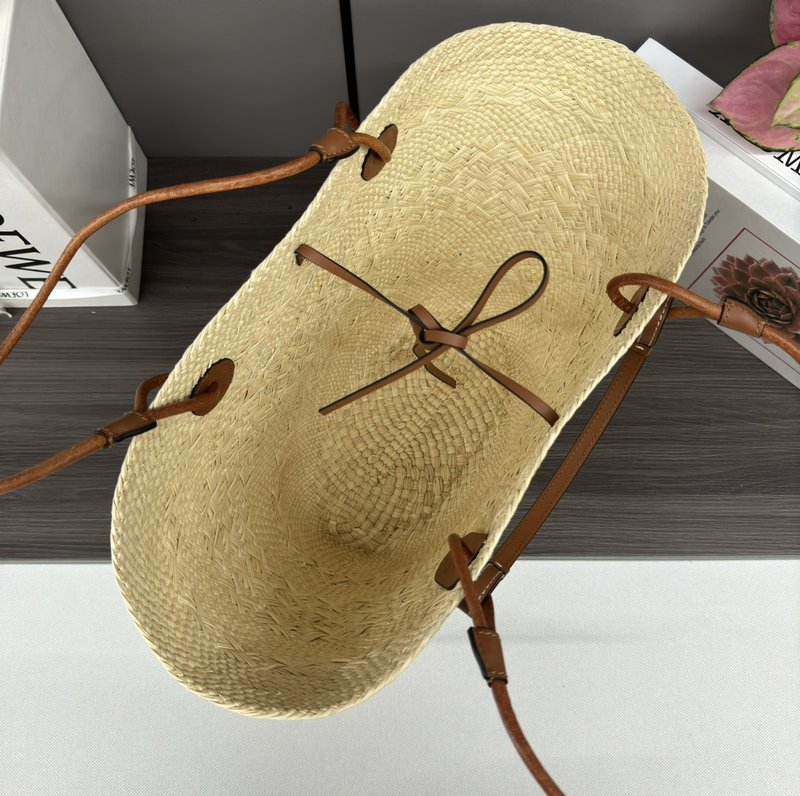 로에베 이라카 야자수 파이버 바스켓 백 001-223614