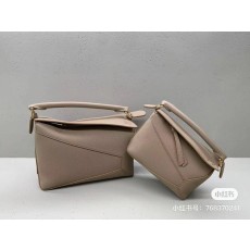 로에베 미니 조절 가능한 숄더 스트랩 크로스백 001-223688