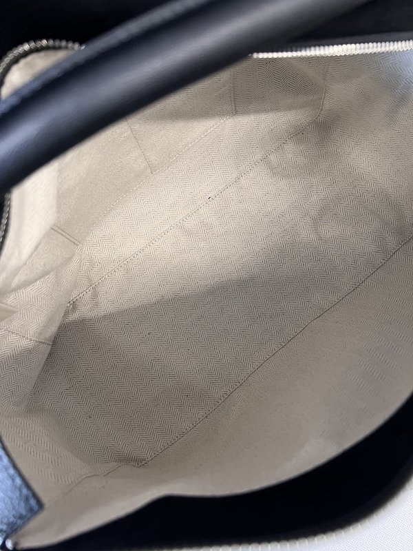 로에베 퍼즐 에지 그레인 레더 핸드백 001-223699