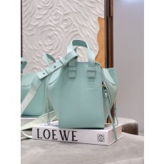 로에베 새틴 카프스킨 컴팩트 해목 백 001-223758