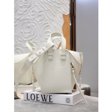 로에베 새틴 카프스킨 컴팩트 해먹 백 001-223759