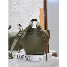 로에베 새틴 카프스킨 컴팩트 해목 백 001-223760