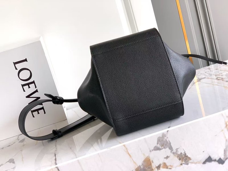 로에베 해먹 숄더백 블랙 리치 그레인 001-223770