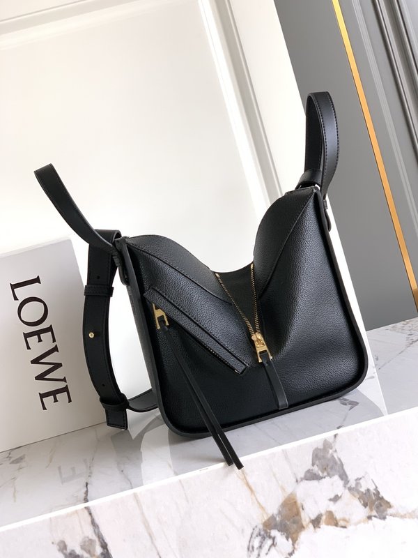 로에베 해먹 숄더백 블랙 리치 그레인 001-223770