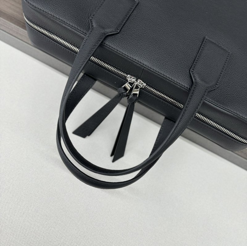 로에베 고야 소프트 그레인 레더 브리프케이스 001-223804