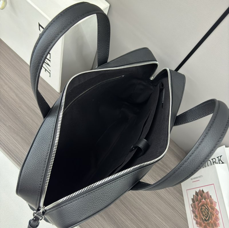 로에베 고야 소프트 그레인 레더 브리프케이스 001-223804
