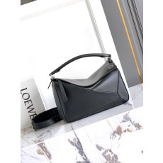 로에베 퍼즐 블랙 미디엄 숄더백 001-223843