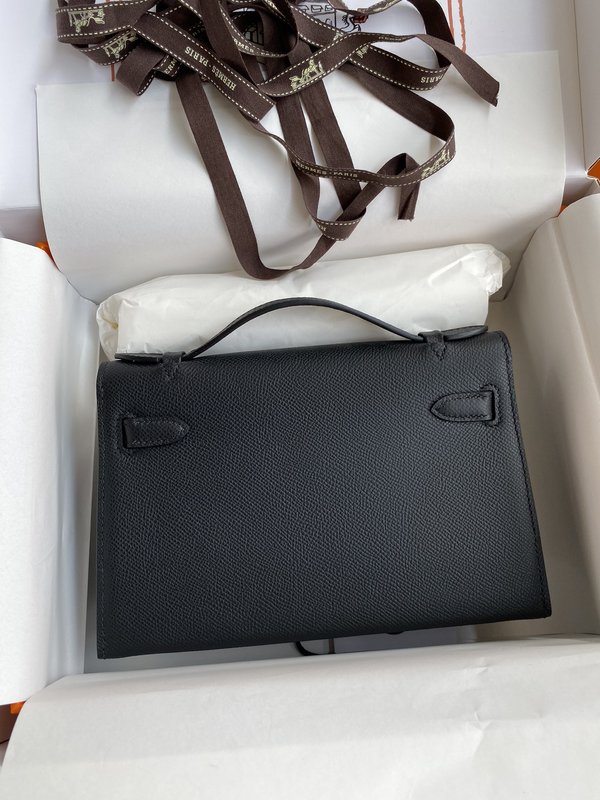 에르메스 켈리 22cm 블랙 골드 하드웨어 핸드백 001-223995