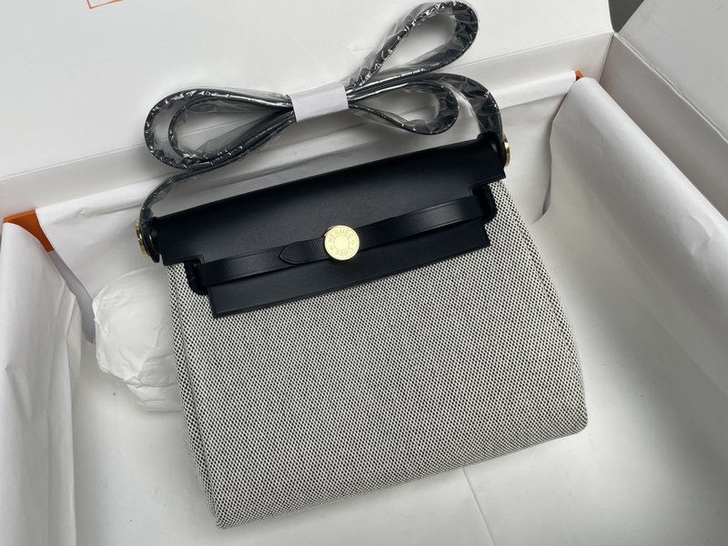 에르메스 에르백 미니 20cm 팬더 컬러 골드 버클 핸 001-224137