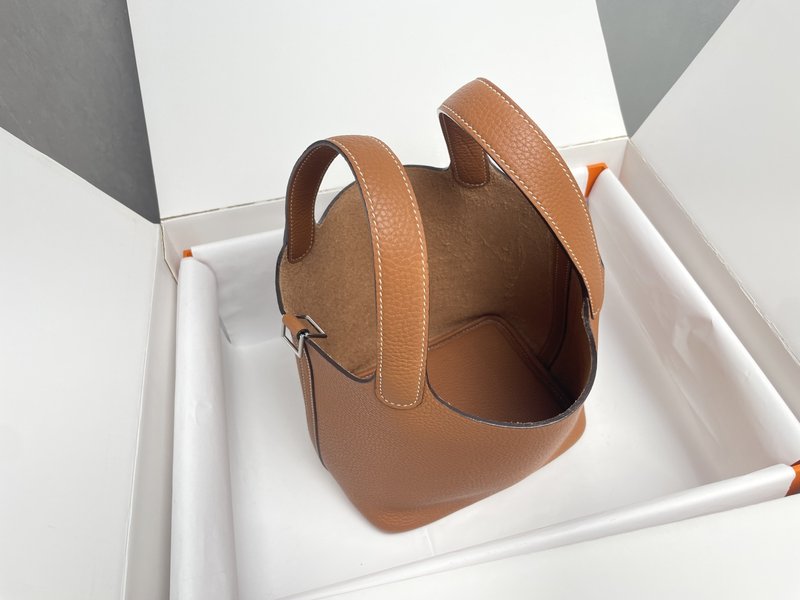에르메스 피코틴 18cm 하프핸드스티칭 TC 가죽 001-224161