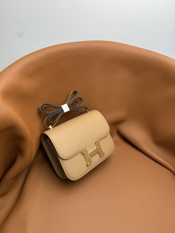 에르메스 콩고르 19cm 밀크티 컬러 핸드백 001-224207