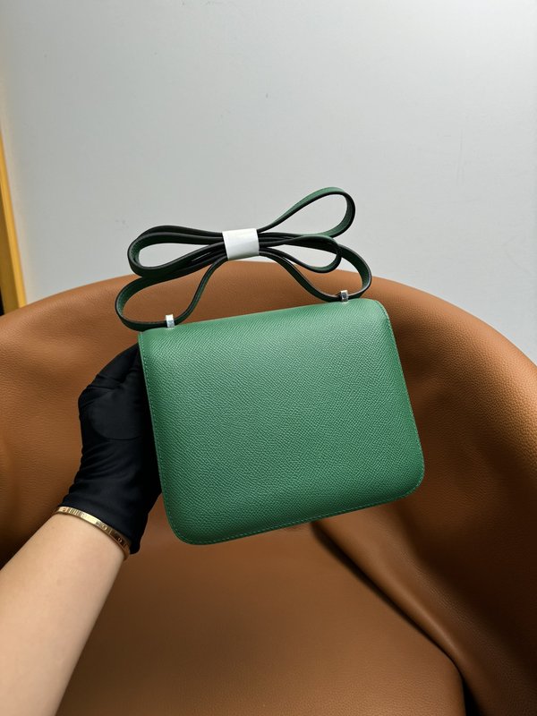 에르메스 콩고르 19cm 벨벳그린 핸드백 001-224211