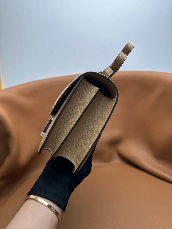 에르메스 콩고 19cm 밀크티 컬러 핸드백 001-224220