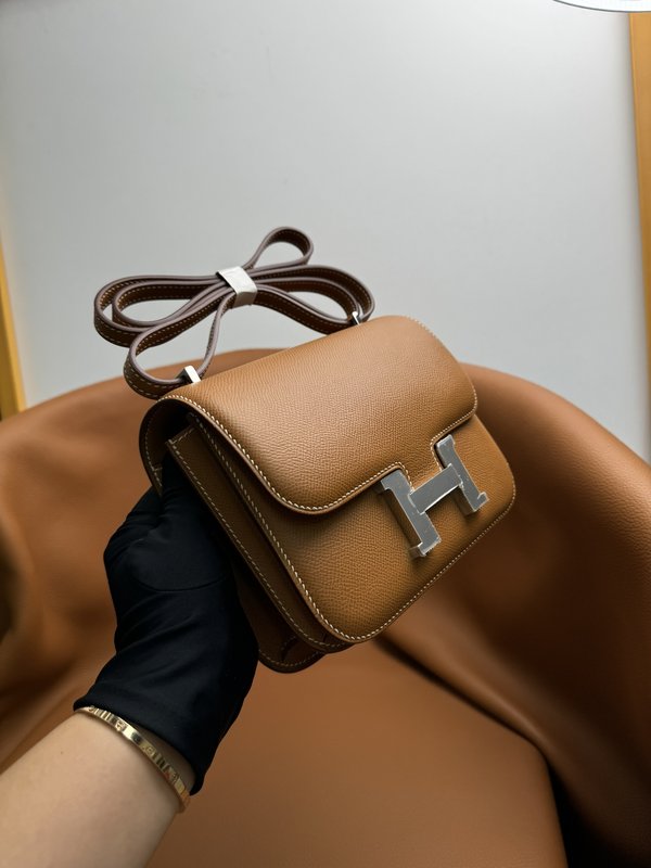 에르메스 콩상 19cm 골드브라운 엡솜 가죽 001-224302