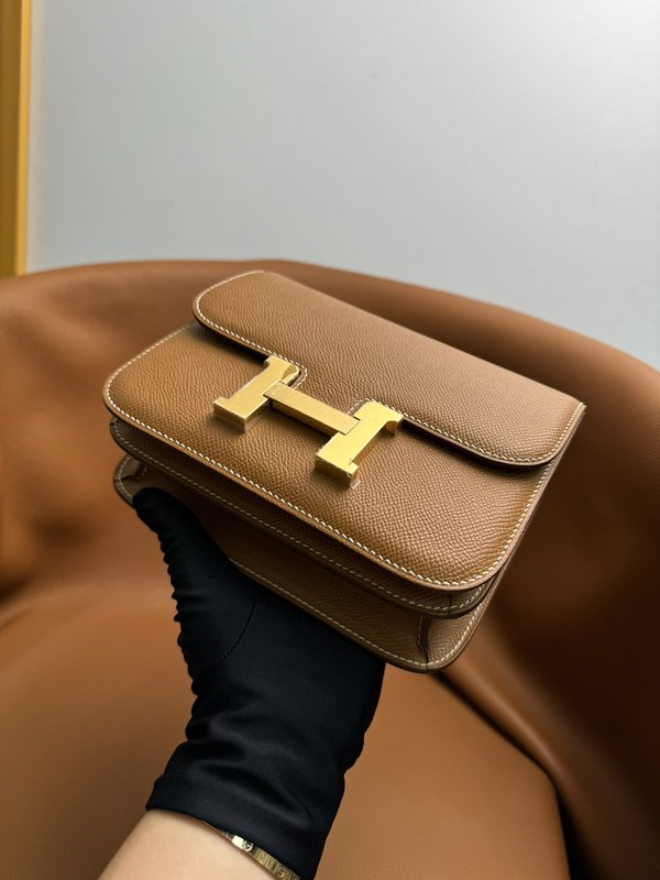 에르메스 콩상 19cm 골드브라운 엡솜 가죽 001-224303