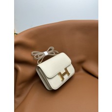 에르메스 콩콩 19cm 밀키백 핸드스티치 001-224309