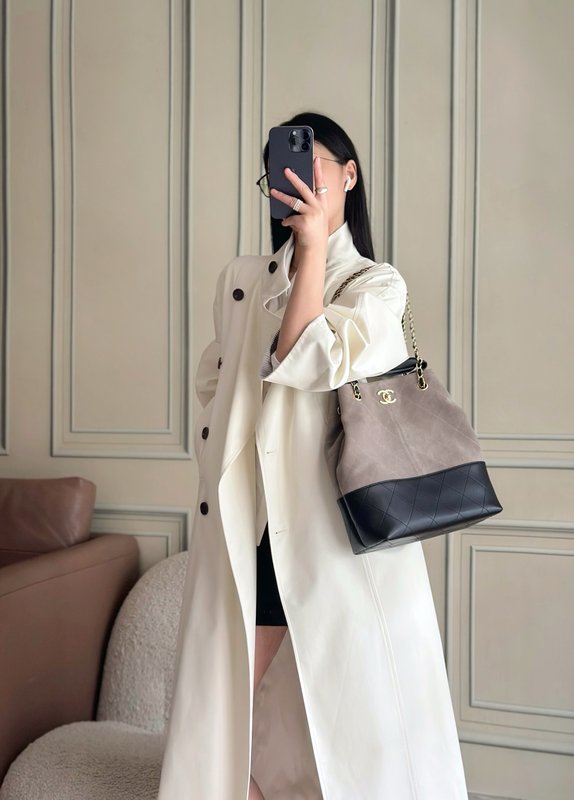 샤넬 메티에 다르 컬렉션 퀼팅 스파이크 핸드백 001-224550