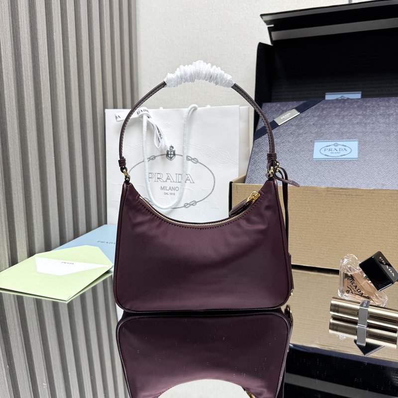 프라다 나일론 사피아노 가죽 여성 호보 숄더백 001-224567
