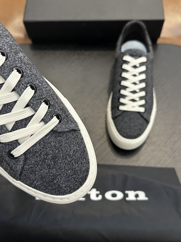 Kiton 남성 가죽 럭셔리 스니커즈 운동화 001-224599
