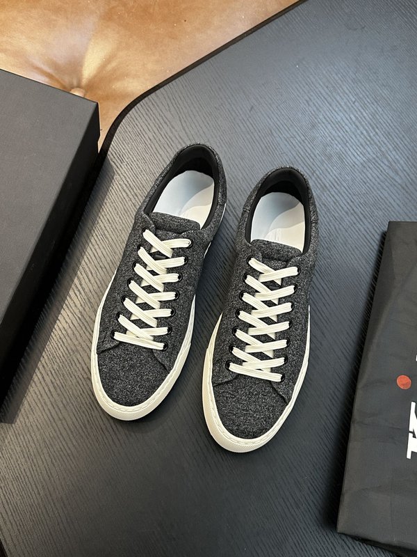Kiton 남성 가죽 럭셔리 스니커즈 운동화 001-224599