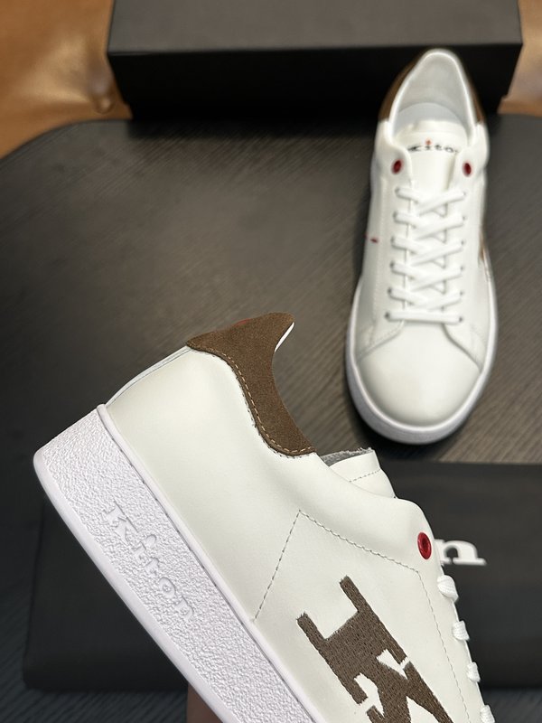 Kiton 남성 소가죽 운동화 001-224616
