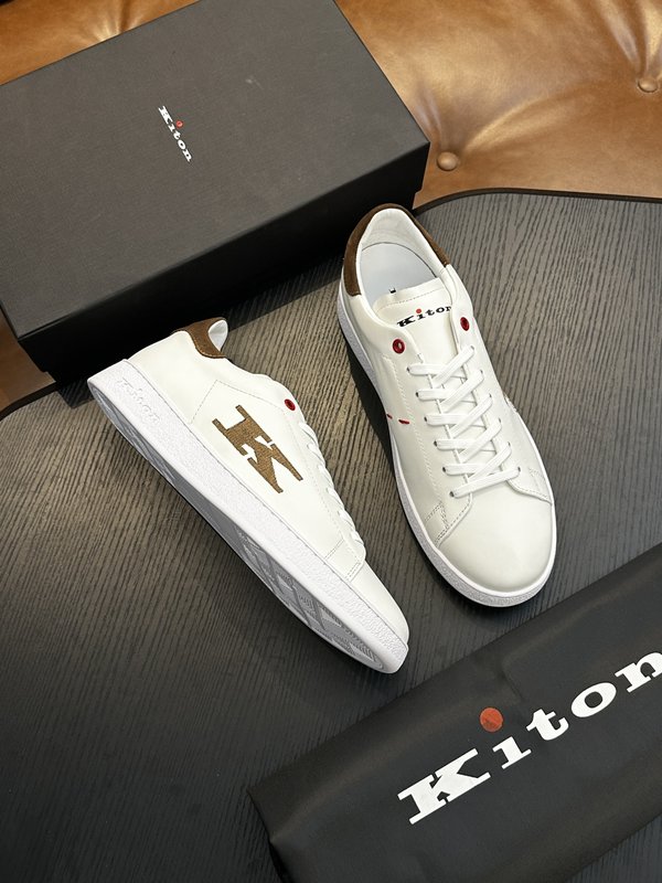 Kiton 남성 소가죽 운동화 001-224616