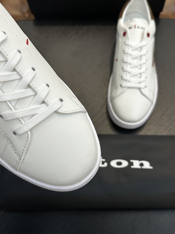 Kiton 남성 소가죽 운동화 001-224616