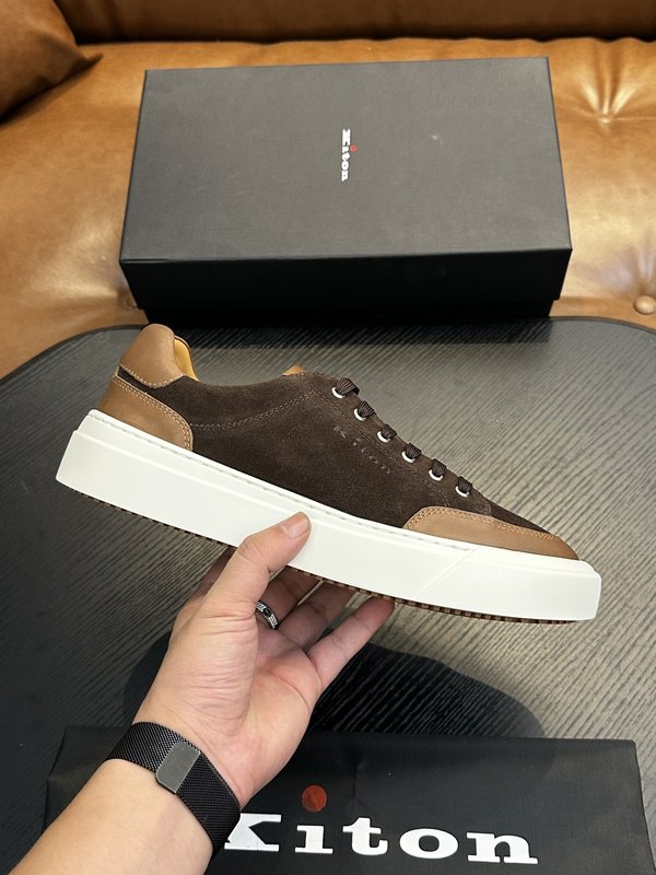 Kiton 남성 소가죽 스니커즈 001-224644