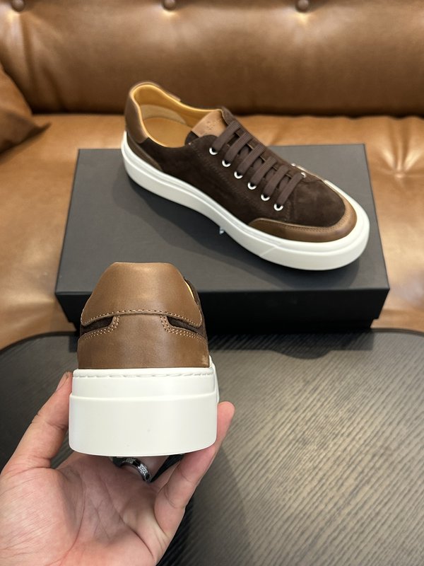 Kiton 남성 소가죽 스니커즈 001-224644