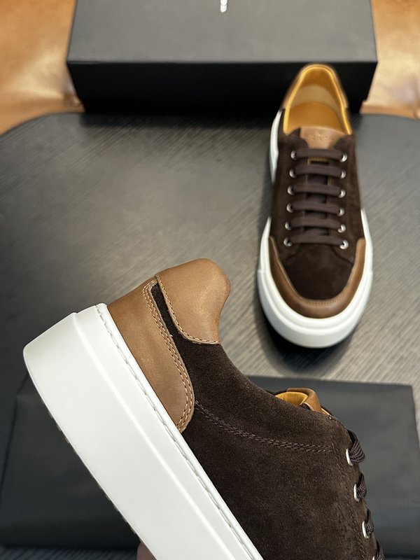 Kiton 남성 소가죽 스니커즈 001-224644