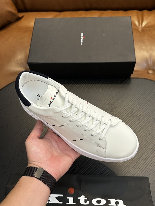 Kiton 남성 송아지 가죽 운동화 001-224655