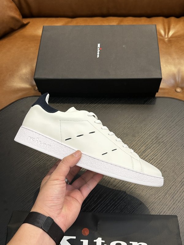 Kiton 남성 송아지 가죽 운동화 001-224655