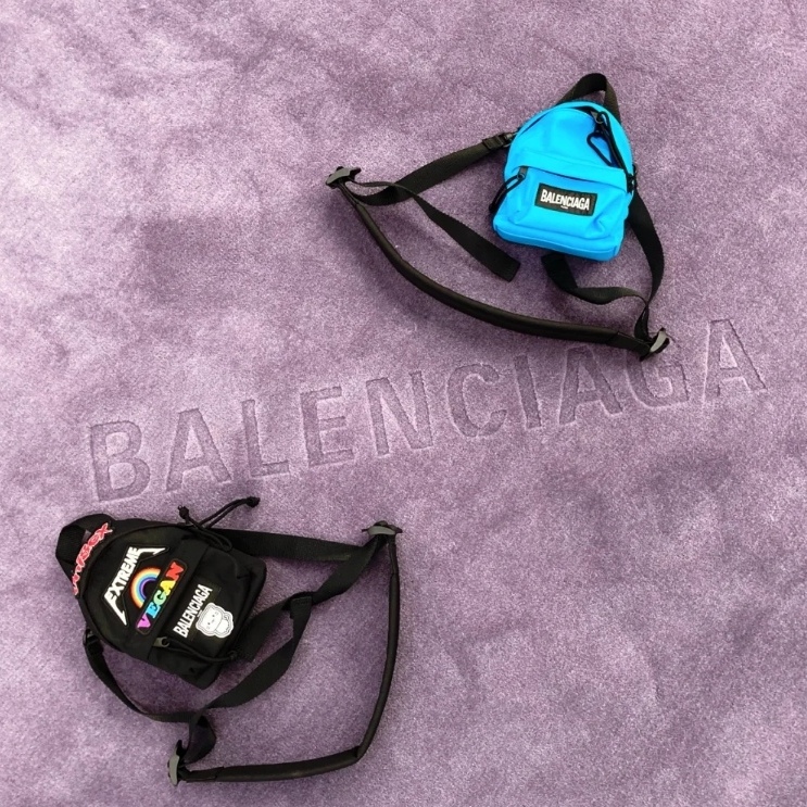 발렌시아가 블랙 백팩 001-224695