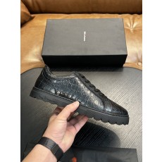 Kiton 남성 럭셔리 가죽 스니커즈 001-224723