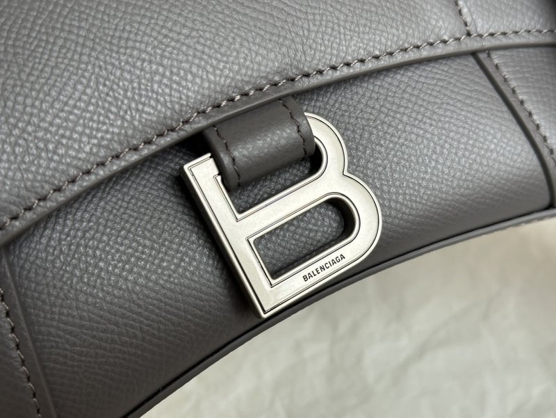 발렌시아가 올스틸 베이스 각인 위조방지 여성 가방 001-224733