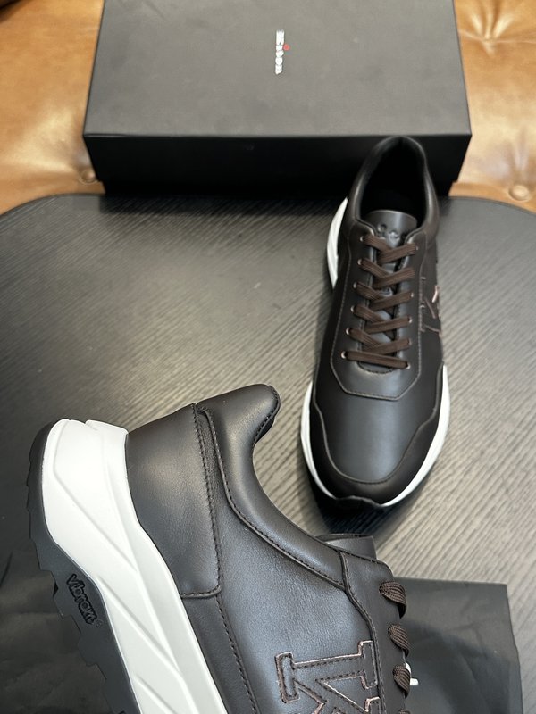 Kiton 남성 소가죽 스니커즈 001-224742