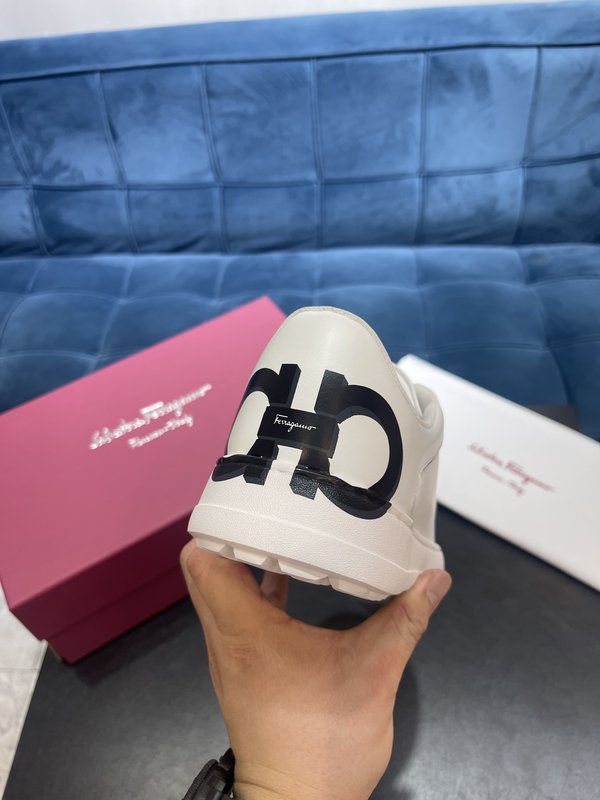 페라가모 뉴 스포츠 캐주얼 슈즈 001-224794