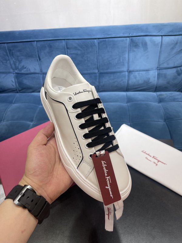 페라가모 뉴 스포츠 캐주얼 슈즈 001-224794
