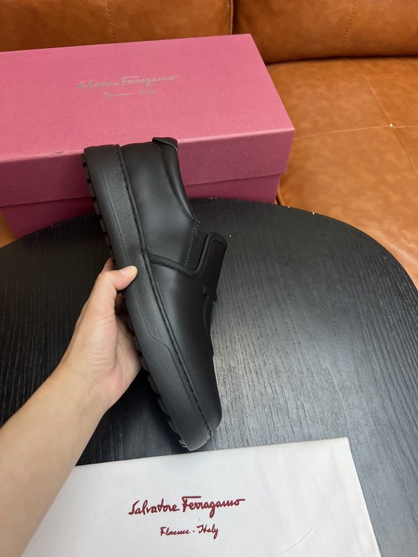페라가모 남성 간치니 레저 운동화 001-224820