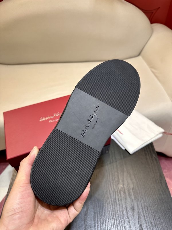 페라가모 페라라모 인레이 장식 캐주얼 슈즈 001-224879