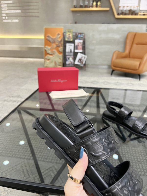 페라가모 남성 이탈리아 가죽 샌들 001-224887