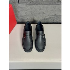 페라가모 남성 소가죽 로퍼 슈즈 001-224926