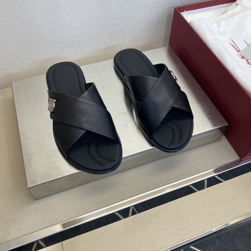 페라가모 남성용 가죽 슬리퍼 001-224930
