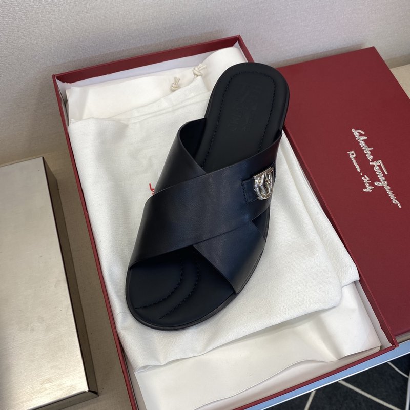 페라가모 남성용 가죽 슬리퍼 001-224930