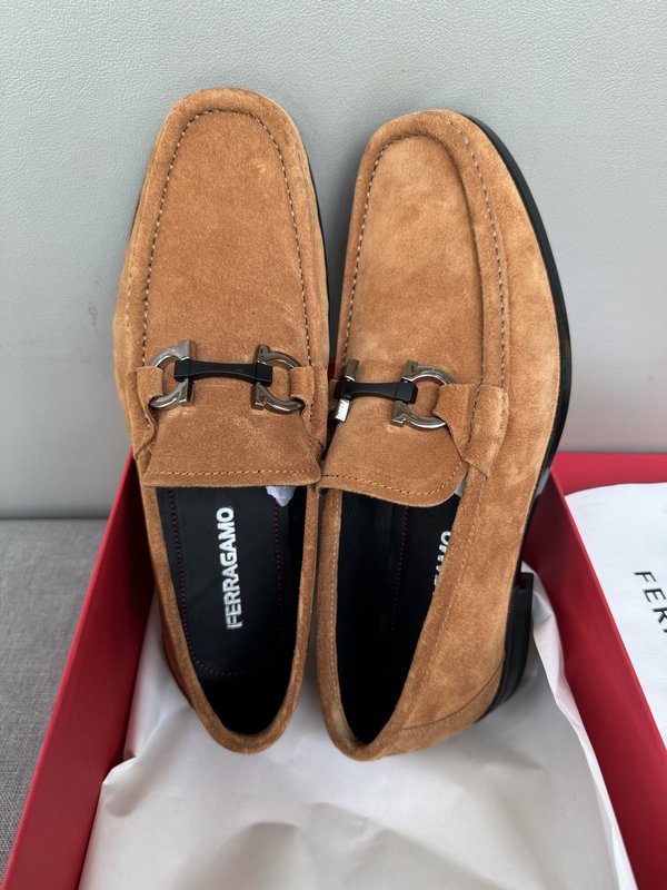 페라가모 남성 캐주얼 가죽 로퍼 수제화 001-225038