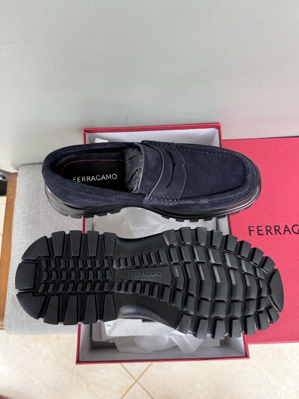 페라가모 남성 캐주얼 가죽 로퍼 슬립온 001-225045