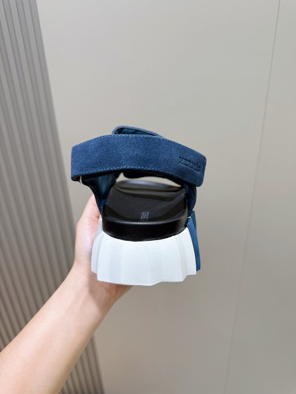 에르메스 일렉트릭 남성 샌들 001-226326