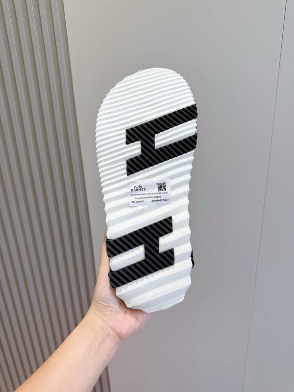에르메스 일렉트릭 남성 샌들 001-226329